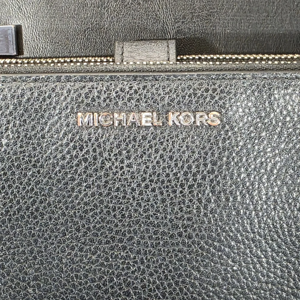 Michael Kors Jet Set Travel Large Travel CONTINENTAL Wallet-Wristlet